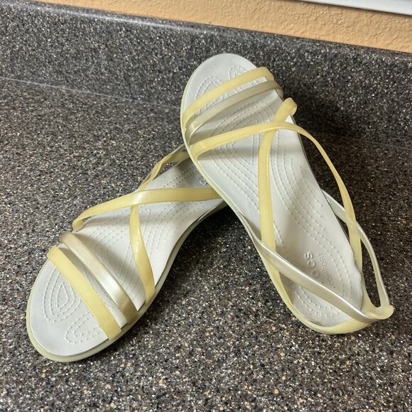 Crocs Iconic Comfort Sandals Womens Sz 8 Gold Yellow Strappy Casual Slip On Flat - Picture 1 of 10